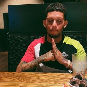 Meet your Posher, Marvin